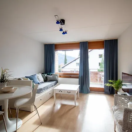 Gemutliche Mit Sauna Und Hallenbad Apartment *