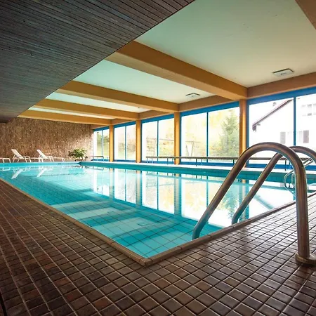 Apartment Gemutliche Mit Sauna Und Hallenbad Laax